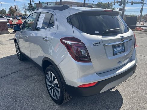 Used 2021 Buick Encore Preferred w/ Safety Package image 5