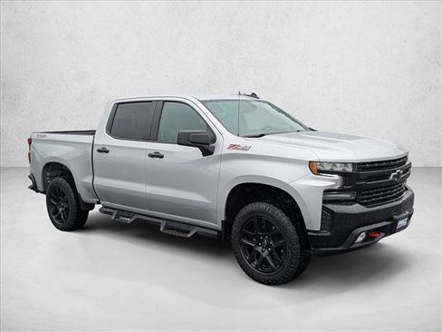 Used 2021 Chevrolet Silverado 1500 LT Trail Boss w/ Convenience Package II AWD/4WD image 3