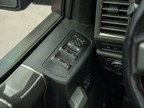 Used 2018 Ford F150 Raptor w/ Equipment Group 802A Luxury AWD/4WD image 35