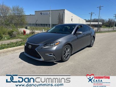 Used 2017 Lexus ES 350 w/ Luxury Package
