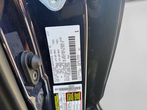 Used 2024 Toyota Tundra SR5 w/ SR5 Premium Package AWD/4WD image 29