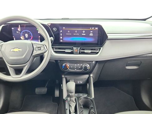 Used 2025 Chevrolet TrailBlazer LT image 11