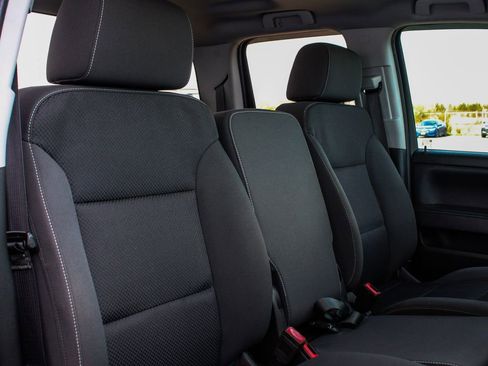 Used 2018 Chevrolet Silverado 1500 LT w/ All Star Edition image 35