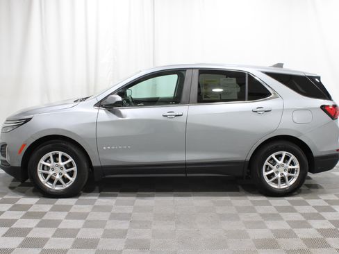 Used 2023 Chevrolet Equinox LT w/ LPO, Floor Liner Package image 31