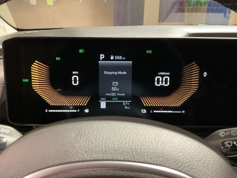 New 2026 Kia Carnival EX image 16