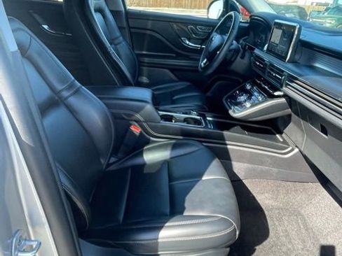 Used 2021 Lincoln Corsair FWD w/ Equipment Group 101A image 8