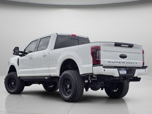 Used 2019 Ford F250 Lariat image 19
