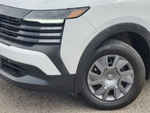 Certified 2025 Nissan Kicks S AWD/4WD image 7