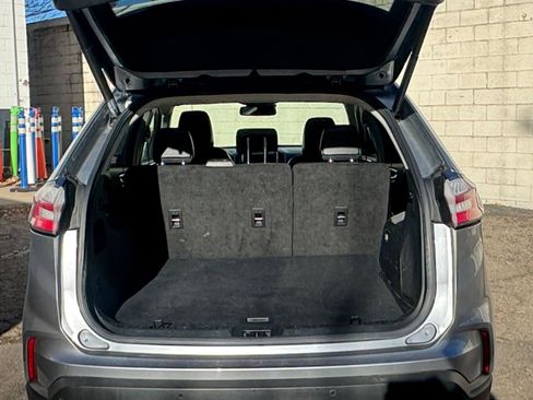 Used 2022 Ford Edge Titanium w/ Equipment Group 301A image 31