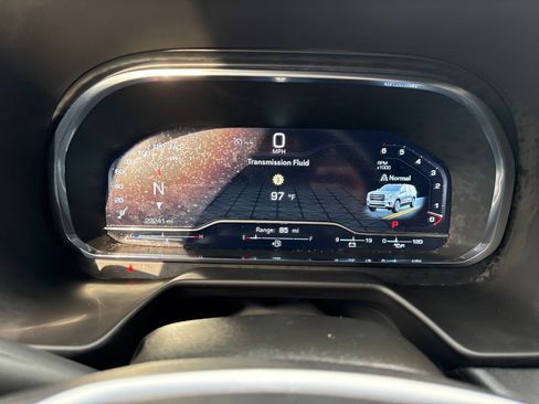 Used 2024 GMC Yukon SLE w/ Gmc Pro Safety Plus Package image 15