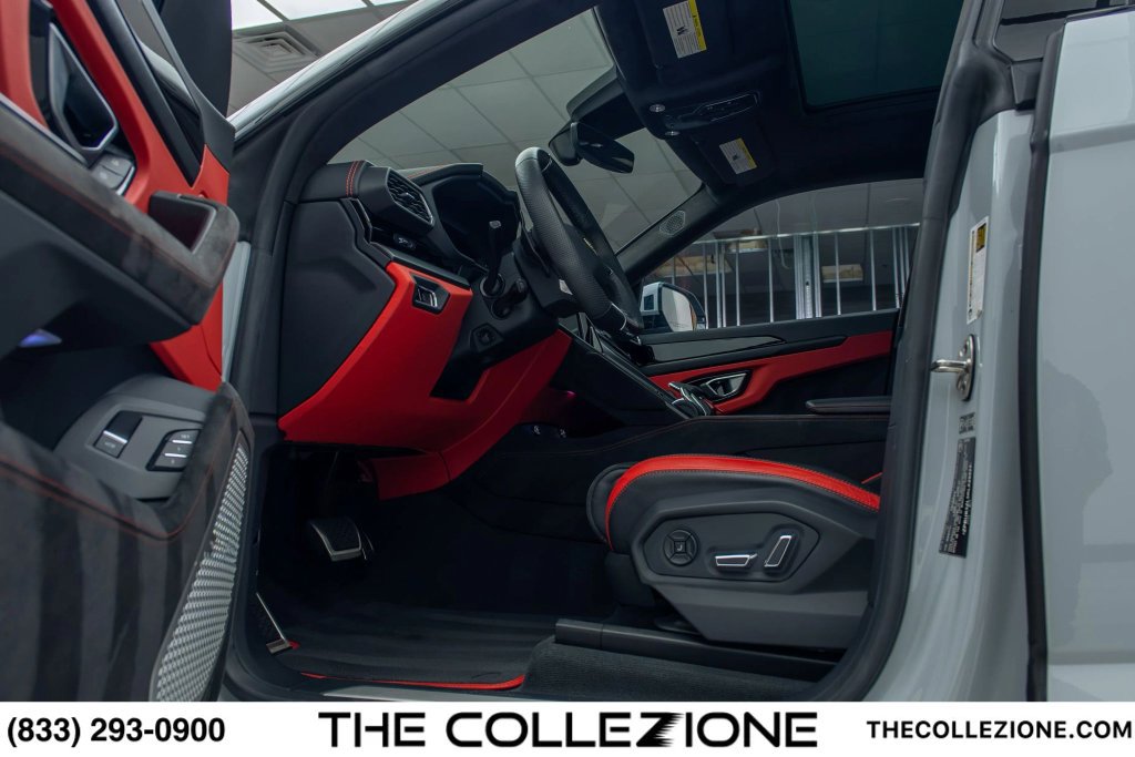 Used 2024 Lamborghini Urus S AWD/4WD image 38