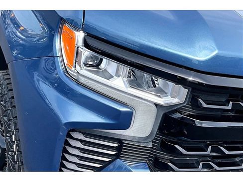 Used 2024 Chevrolet Silverado 1500 LT Trail Boss w/ LT Trail Boss Premium Package AWD/4WD image 26