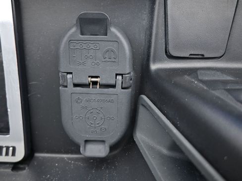 Used 2022 RAM 1500 Laramie image 43