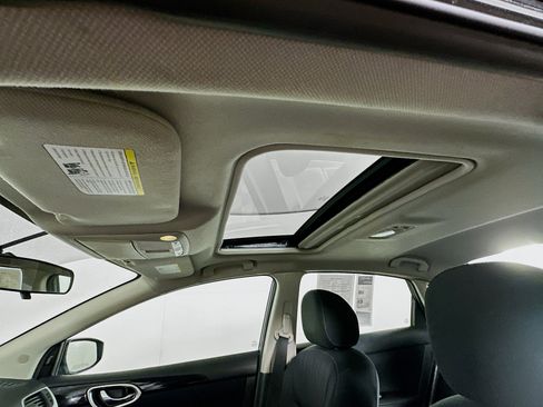 Used 2019 Nissan Sentra SV w/ Special Edition Package image 24