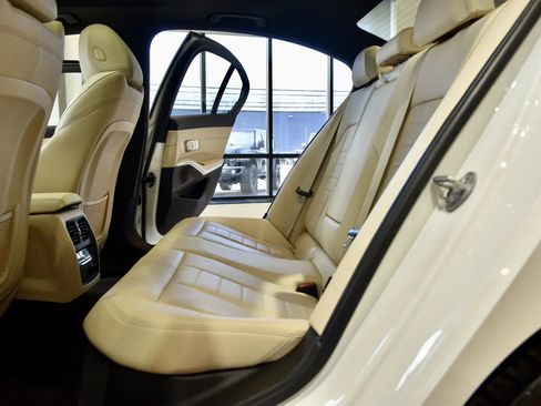 Used 2020 BMW 330i xDrive Sedan w/ Driving Assistance Package image 20