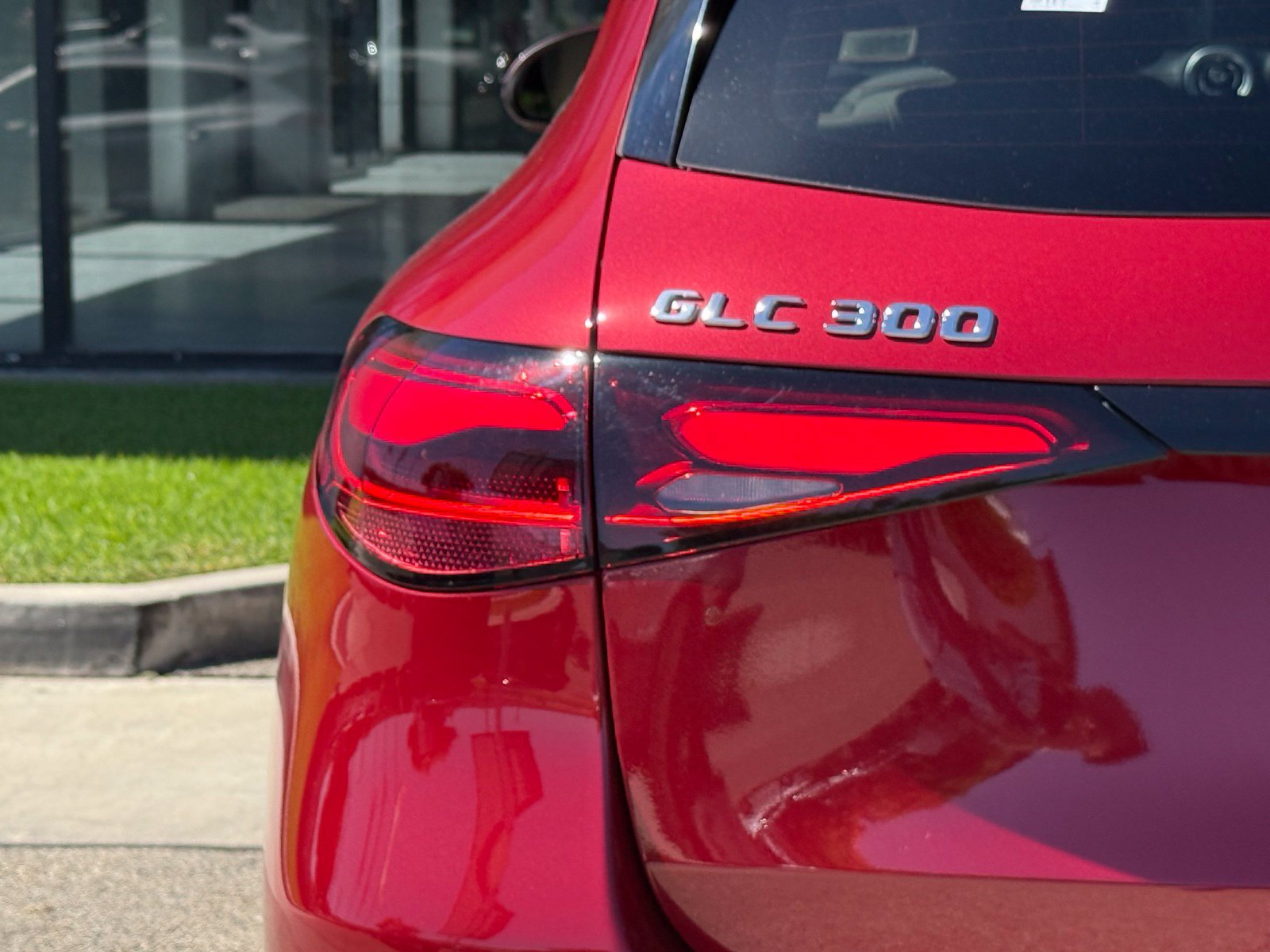 Used 2026 Mercedes-Benz GLC 300 image 11