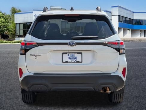 Used 2026 Subaru Forester Premium AWD/4WD image 4