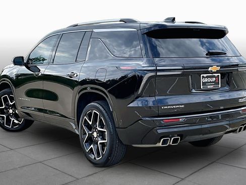Used 2025 Chevrolet Traverse High Country w/ LPO, Floor Liner Package FWD image 12