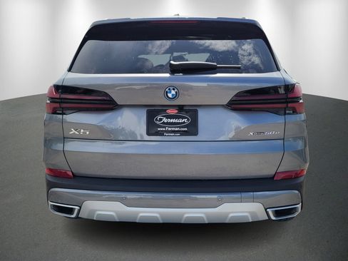 Used 2026 BMW X5 xDrive50e image 6
