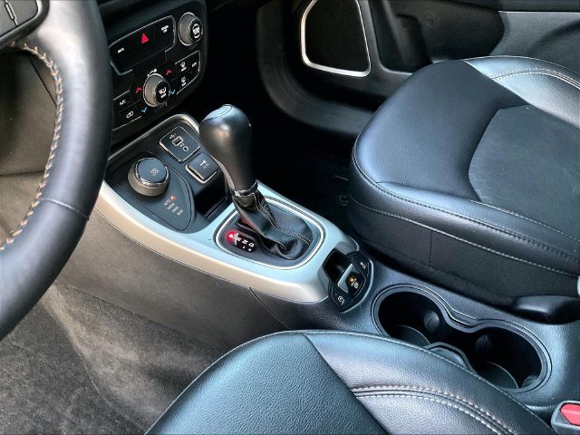 Used 2019 Jeep Compass Latitude w/ Popular Equipment Group AWD/4WD image 18