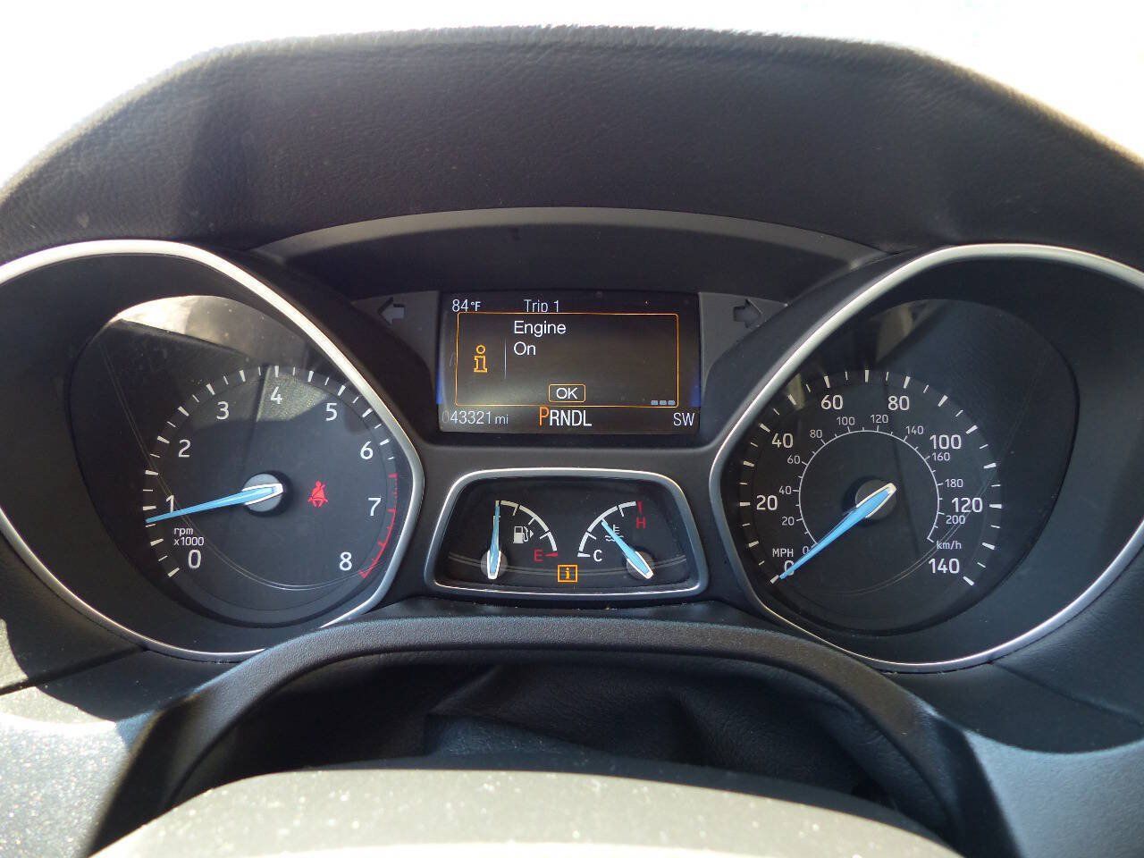 Used 2016 Ford Focus SE w/ SE Cold Weather Package FWD image 27