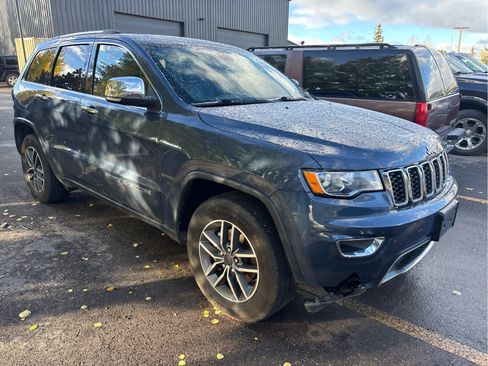 Used 2020 Jeep Grand Cherokee Limited w/ Trailer Tow Group IV image 12