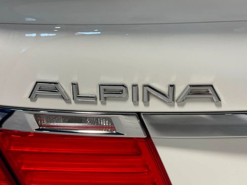 Used 2012 BMW 750i RWD image 8