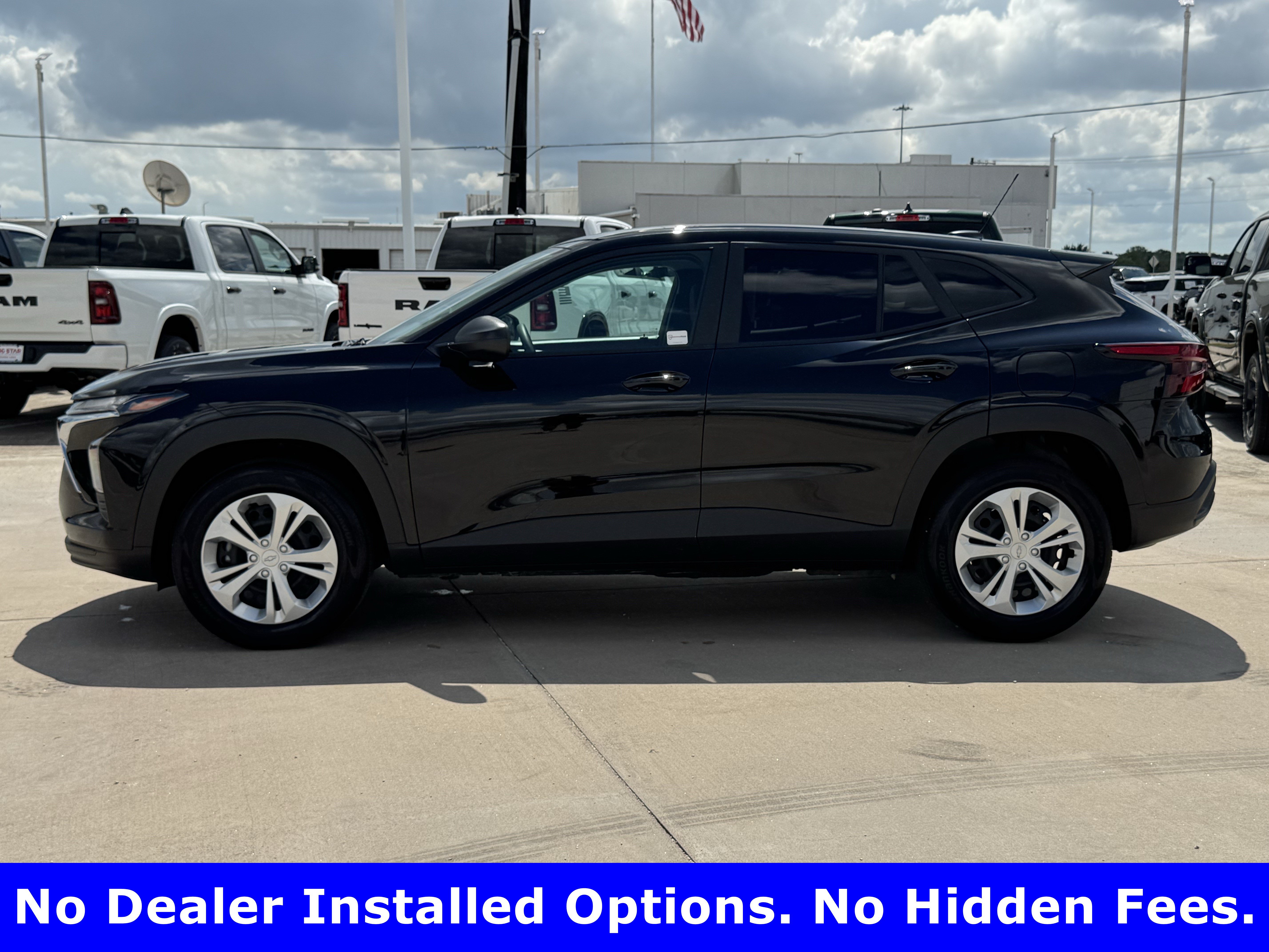 Used 2026 Chevrolet Trax LS FWD image 3