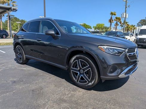 New 2026 Mercedes-Benz GLC 300 4MATIC image 2