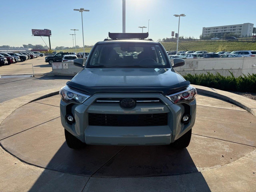 Used 2022 Toyota 4Runner Trail Special Edition AWD/4WD image 11