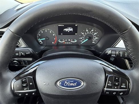 Used 2022 Ford Escape SEL image 18