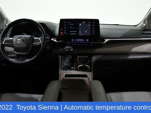 Used 2022 Toyota Sienna XLE w/ XLE Plus Package FWD image 9