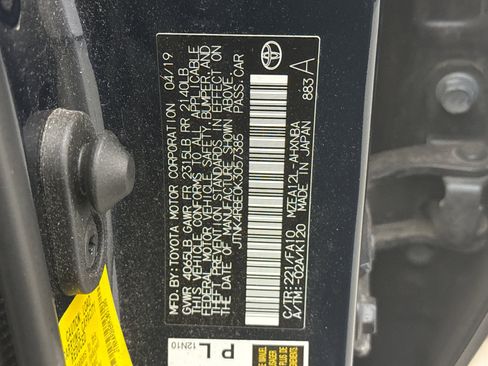 Used 2019 Toyota Corolla SE w/ SE Option Package image 11