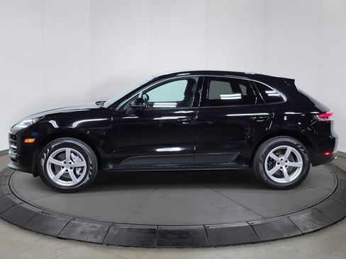 Certified 2021 Porsche Macan AWD/4WD image 2