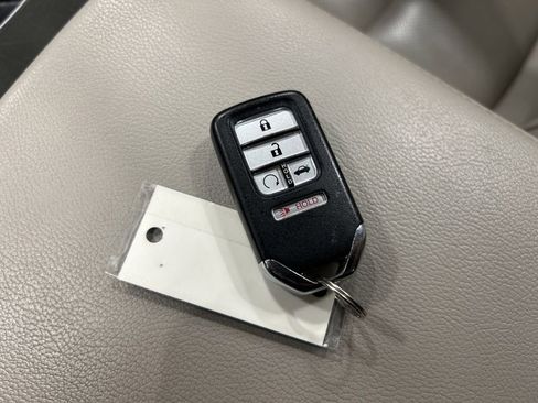 Used 2018 Honda Accord Touring image 22