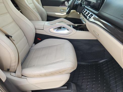 Used 2020 Mercedes-Benz GLS 450 4MATIC image 7