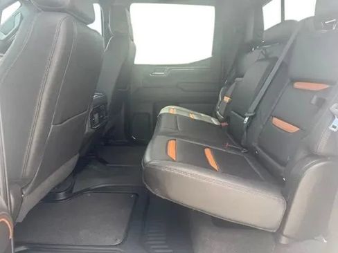 Used 2023 GMC Sierra 1500 AT4 w/ AT4 Premium Package AWD/4WD image 17