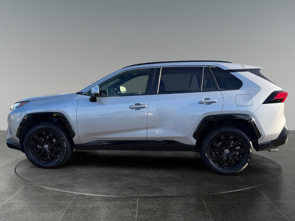 Used 2023 Toyota RAV4 SE w/ Convenience Package AWD/4WD image 5