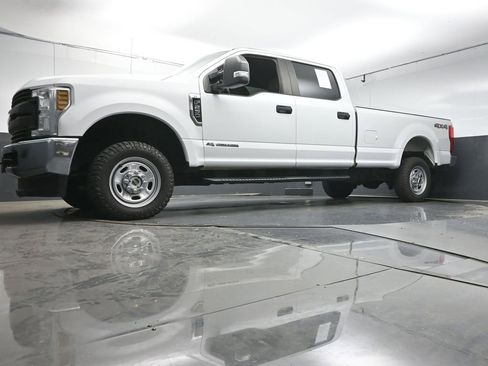 Used 2018 Ford F250 XL w/ Power Equipment Group image 34