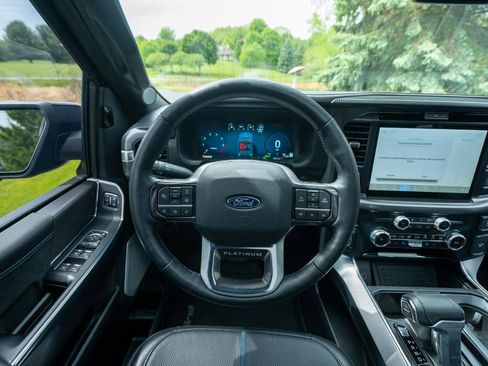 Used 2025 Ford F150 Platinum AWD/4WD image 13