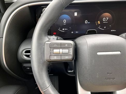 Used 2026 Hyundai Palisade SEL AWD/4WD image 14