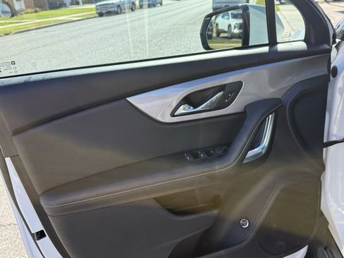 Used 2024 Chevrolet Blazer LT image 11