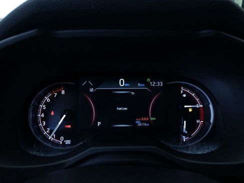 Used 2025 Toyota RAV4 XLE w/ Convenience Package image 30