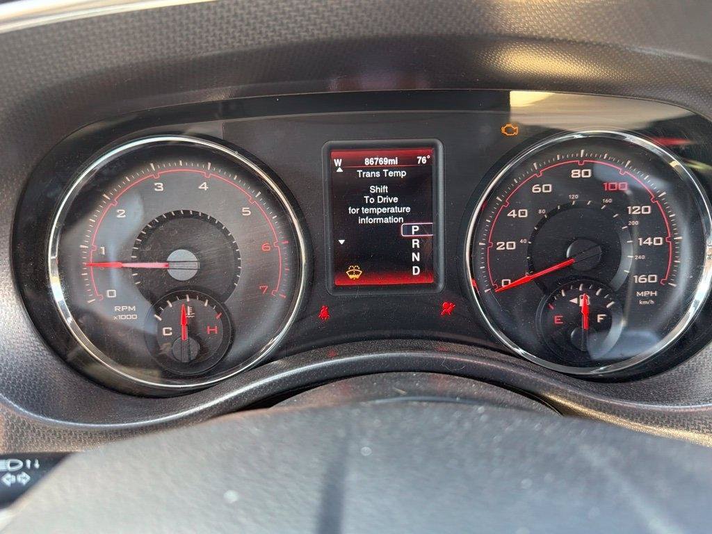 Used 2014 Dodge Charger R/T w/ Blacktop Package RWD image 12