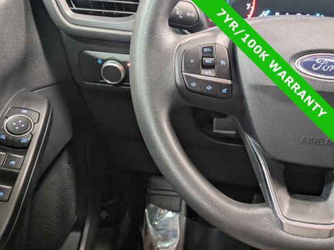 Used 2022 Ford Escape SE image 21