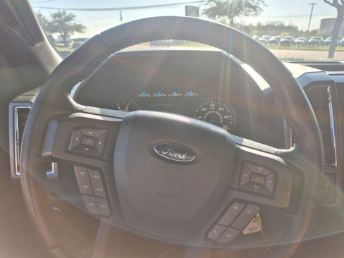 Used 2015 Ford F150 XLT w/ Equipment Group 302A Luxury image 30