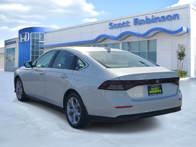 Used 2023 Honda Accord LX image 3