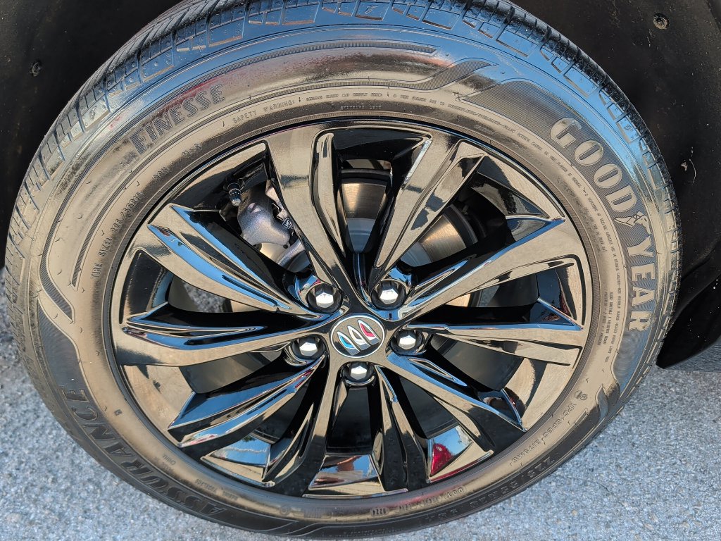 Used 2024 Buick Envista Sport Touring w/ Convenience I Package FWD image 9