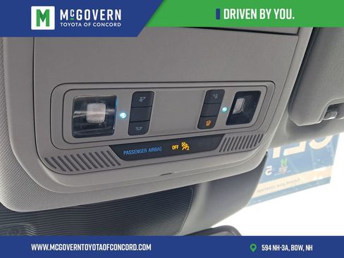 Used 2023 Ford Explorer Limited image 27