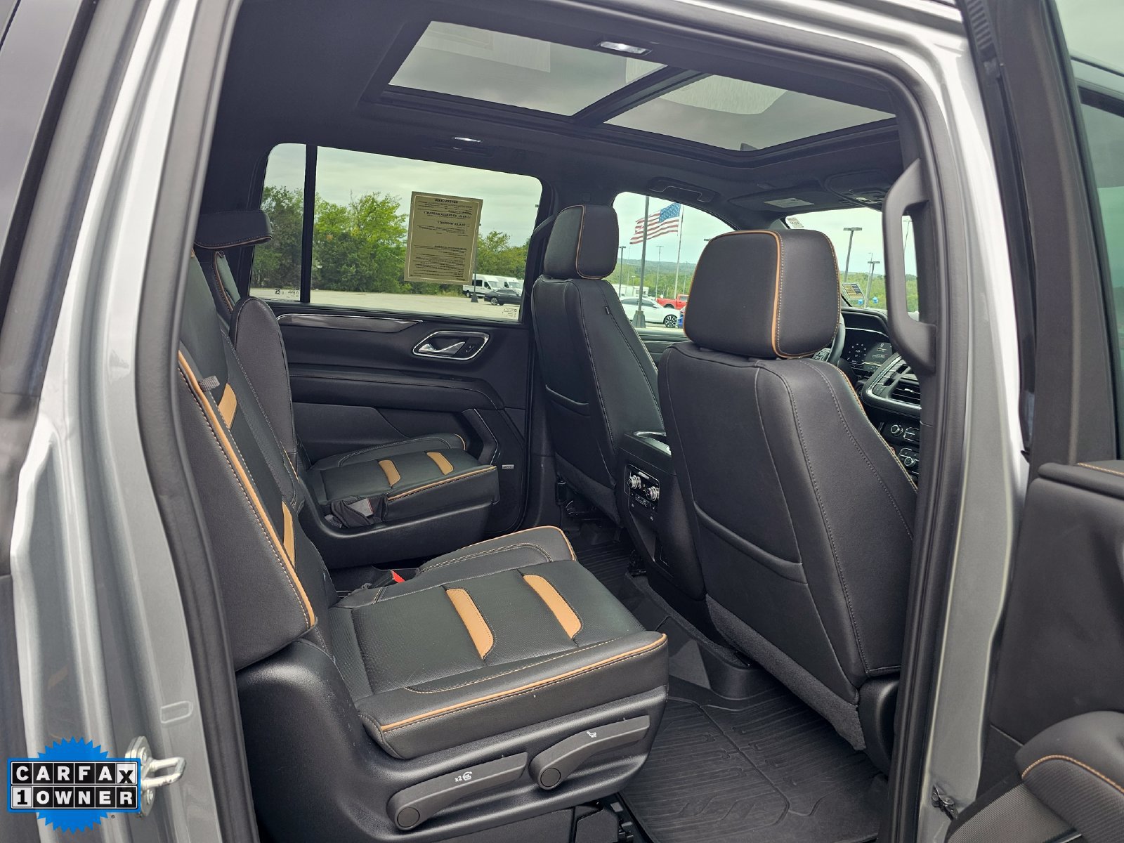 Used 2023 GMC Yukon XL AT4 w/ AT4 Premium Plus Package AWD/4WD image 40